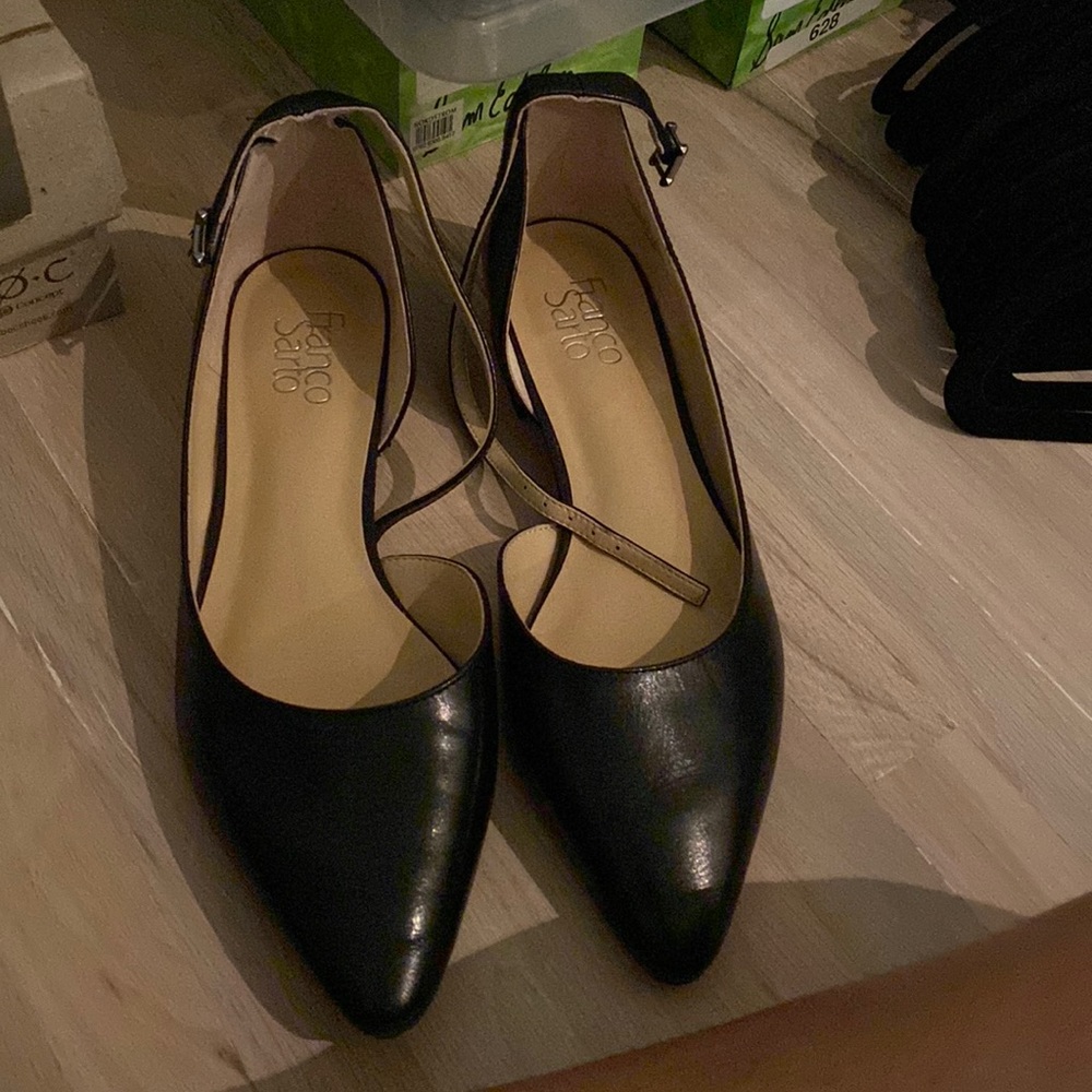 New black flats never worn. Size 9